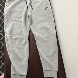 Nike Women's  Light Gray joggers sweatpant material